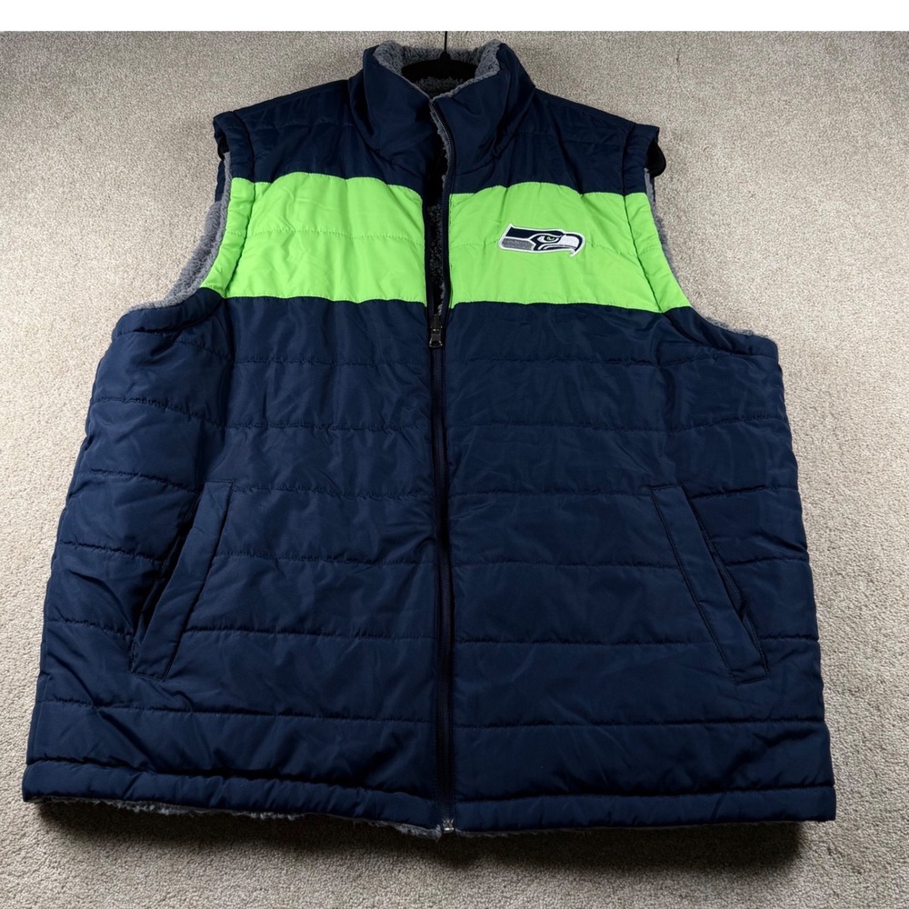 NFL Seattle Seahawks Puffer Vest Navy Blue Green Sherpa Lined Mens XL 2237